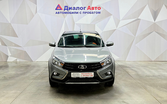 Lada (ВАЗ) Vesta Luxe Multimedia, 2018 года, пробег 46461 км