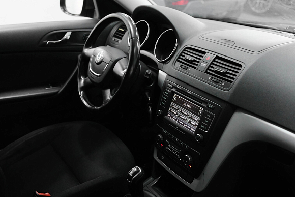 Skoda Yeti Active, 2012 года, пробег 197171 км