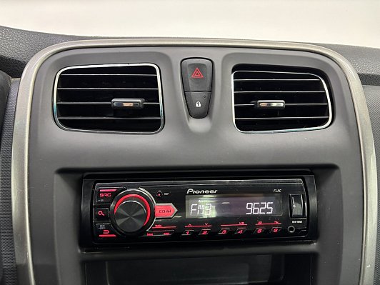 Renault Logan Drive, 2018 года, пробег 66557 км