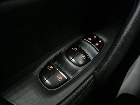 Nissan X-Trail SE+, 2017 года, пробег 129500 км
