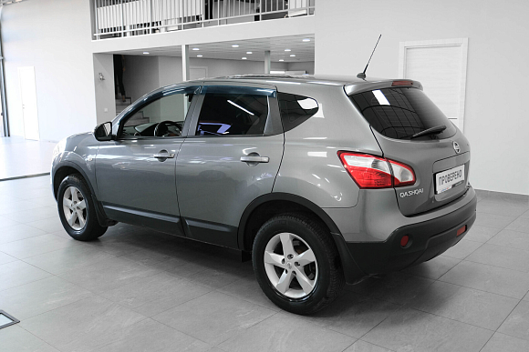 Nissan Qashqai SE+, 2013 года, пробег 90000 км