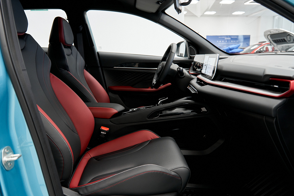 Geely Coolray Flagship, голубой