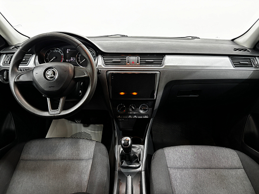 Skoda Rapid Hockey Edition Active, 2018 года, пробег 140000 км