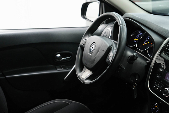 Renault Sandero Privilege, 2017 года, пробег 121000 км