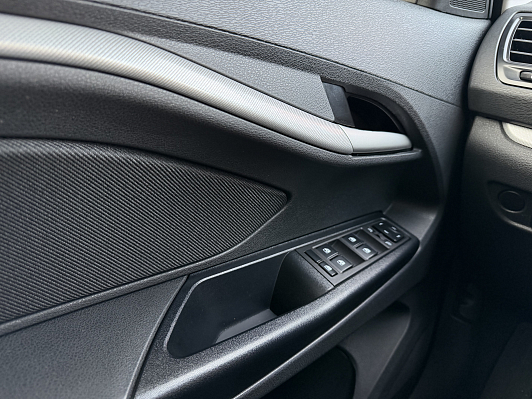 Lada (ВАЗ) Vesta Luxe, 2019 года, пробег 83000 км