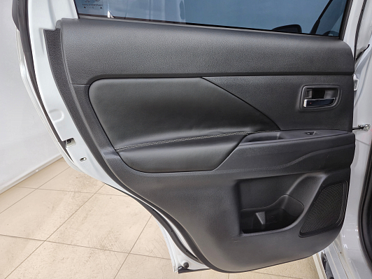 Mitsubishi Outlander, 2022 года, пробег 34305 км