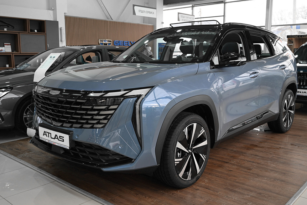 Geely Atlas Спорт, голубой
