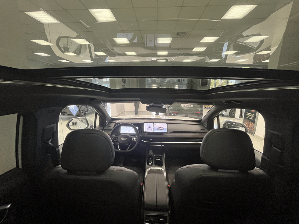 Geely Okavango Флагман, белый