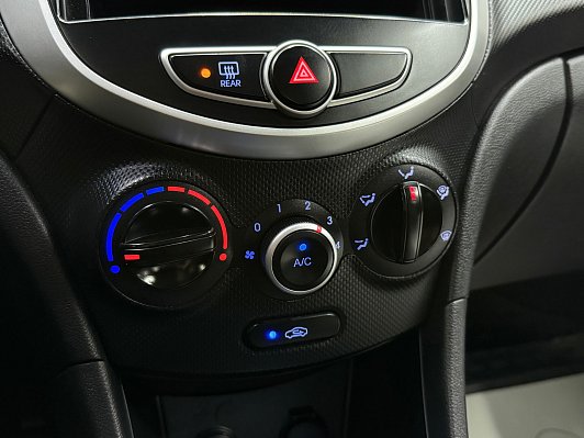 Hyundai Solaris Comfort, 2011 года, пробег 244571 км