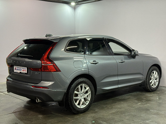 Volvo XC60 Momentum, 2018 года, пробег 90500 км