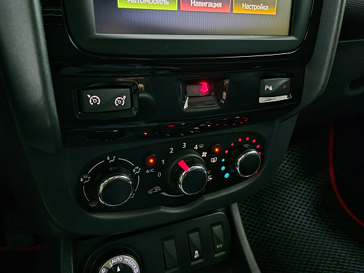 Renault Duster Drive, 2019 года, пробег 131749 км