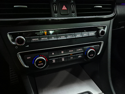 Kia Optima Prestige, 2018 года, пробег 104500 км