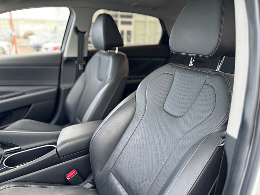 Hyundai Elantra Premium Edition, 2021 года, пробег 18993 км