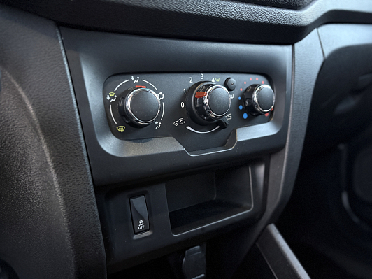 Lada (ВАЗ) XRAY Optima Air conditioner (2018), 2017 года, пробег 98307 км