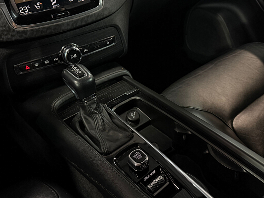 Volvo XC90, 2019 года, пробег 129428 км