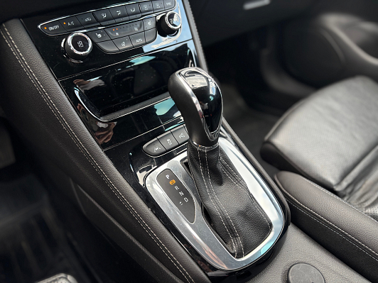 Opel Astra, 2018 года, пробег 190400 км