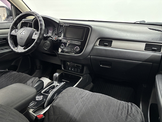 Mitsubishi Outlander Intense+, 2018 года, пробег 139803 км