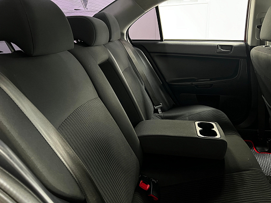 Mitsubishi Lancer Invite, 2014 года, пробег 164000 км