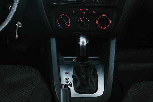 Volkswagen Jetta Conceptline, 2014 года, пробег 218000 км