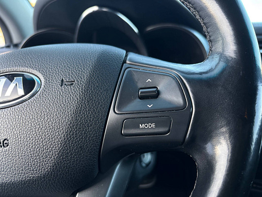 Kia Rio Prestige, 2013 года, пробег 140120 км