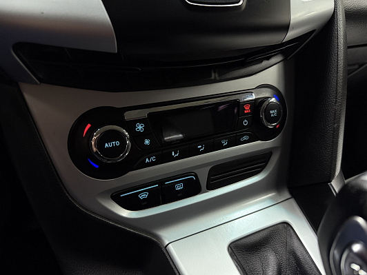 Ford Focus SYNC Edition, 2012 года, пробег 203105 км
