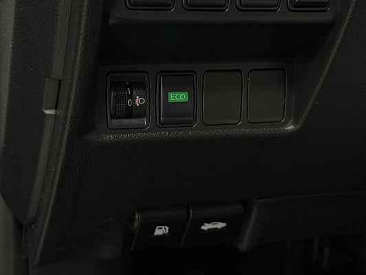 Nissan X-Trail SE, 2015 года, пробег 150119 км