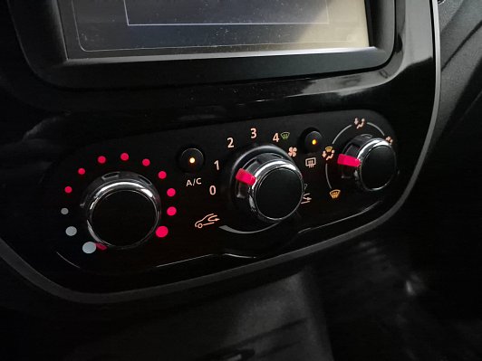 Renault Kaptur Drive, 2017 года, пробег 57616 км