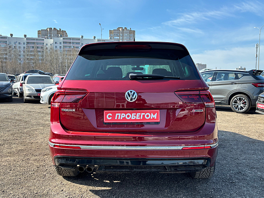 Volkswagen Tiguan Exclusive, 2018 года, пробег 133235 км