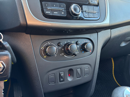 Renault Sandero Stepway Drive, 2019 года, пробег 112500 км