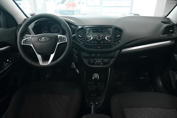 Lada (ВАЗ) Vesta Comfort Image, 2018 года, пробег 191000 км