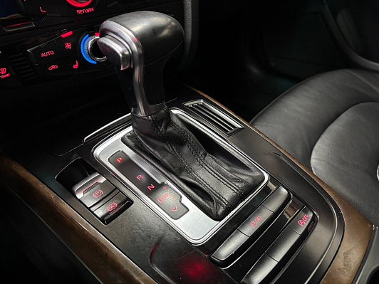 Audi A4, 2015 года, пробег 313007 км