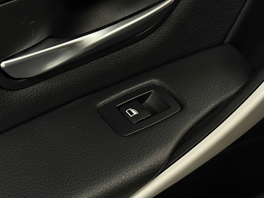 BMW 3 серии 316i SE, 2014 года, пробег 130000 км