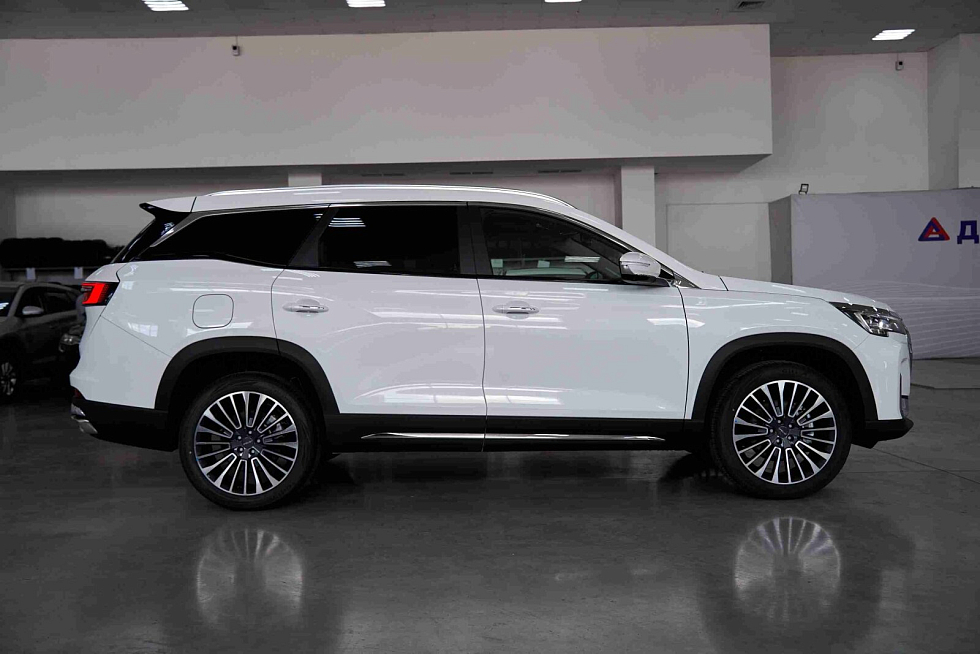 JETOUR X90 PLUS Luxury, белый