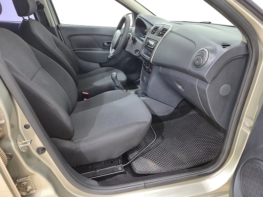 Renault Logan Access, 2017 года, пробег 125669 км