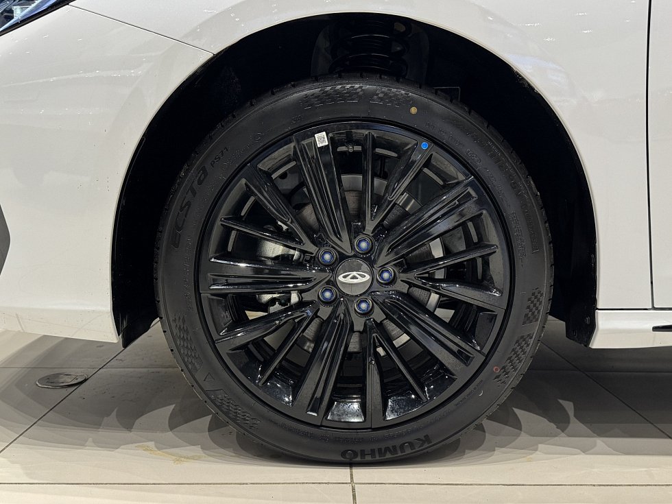 Chery Arrizo 8 Ультра Черный / Ultra Black, белый