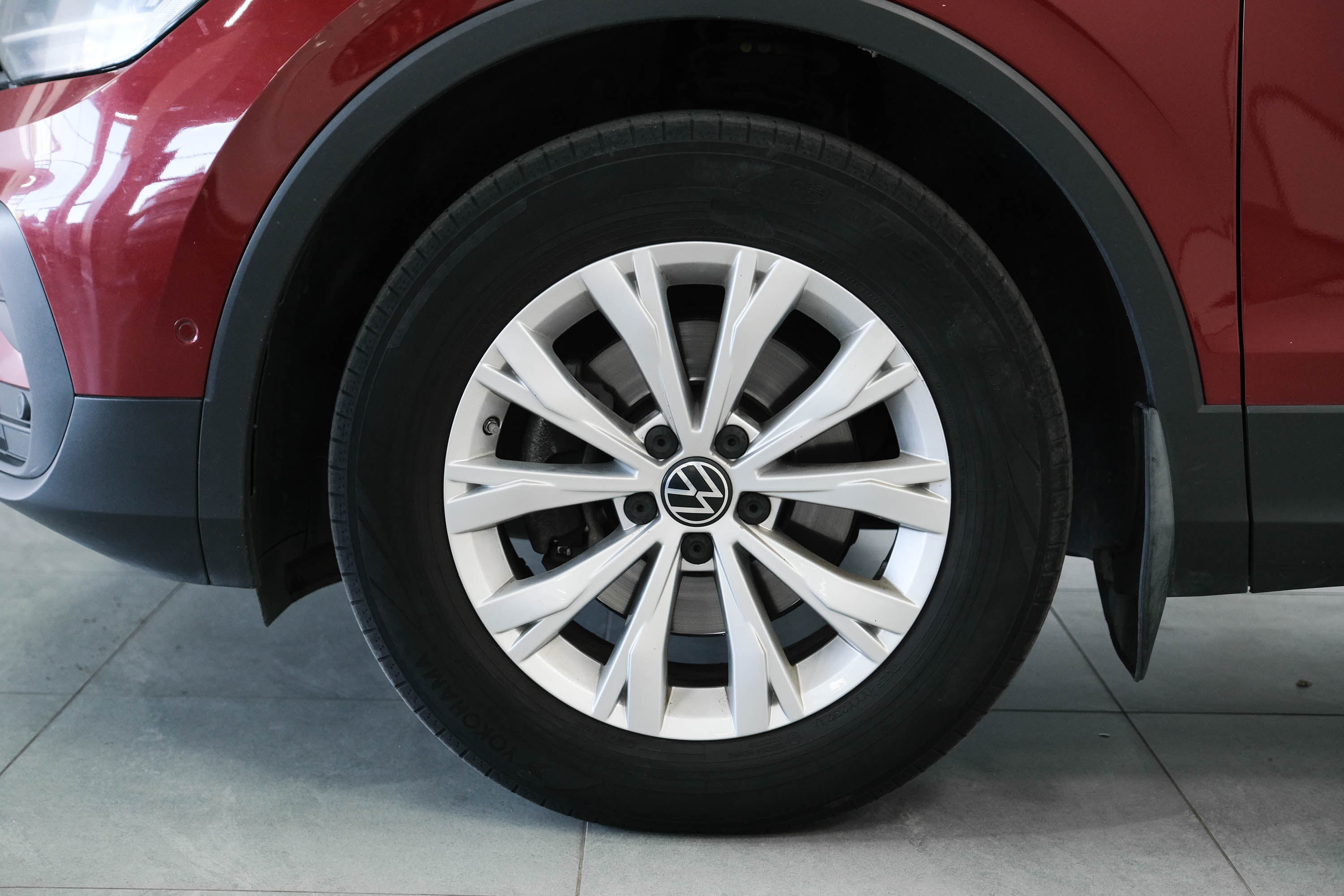 Volkswagen Tiguan Respect, 2021 года, пробег 140000 км