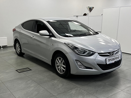Hyundai Elantra, 2015 года, пробег 176500 км