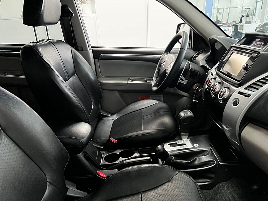 Mitsubishi Pajero Sport Ultimate, 2015 года, пробег 226469 км
