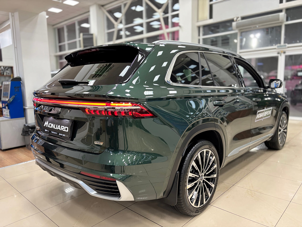 Geely Monjaro Flagship SE, зеленый