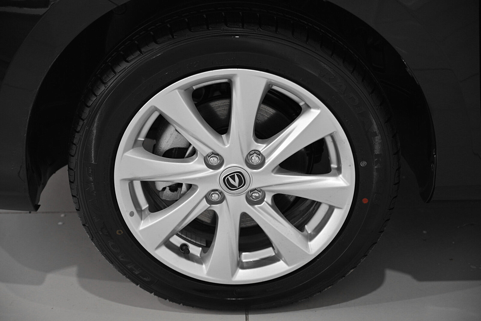 Changan Alsvin Комфорт, черный