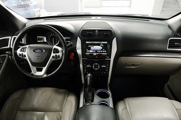 Ford Explorer, 2013 года, пробег 262000 км