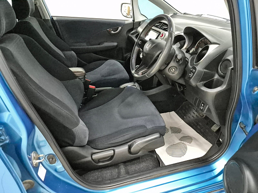 Honda Fit, 2008 года, пробег 284369 км