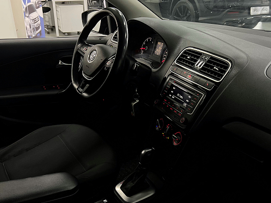 Volkswagen Polo Life, 2017 года, пробег 206123 км