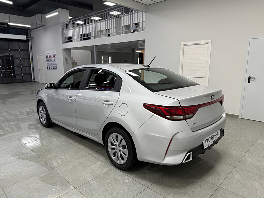Kia Rio, 2020 года, пробег 73000 км
