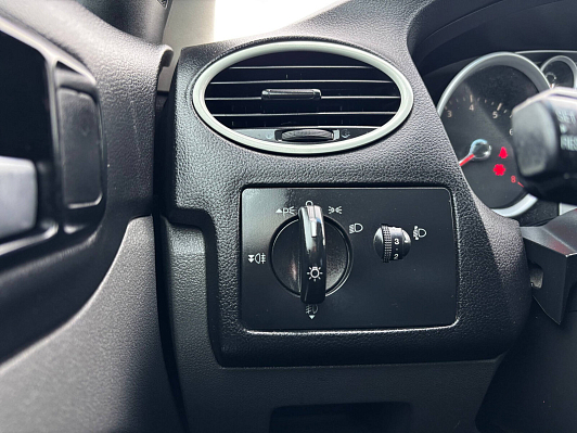 Ford Focus Comfort, 2010 года, пробег 195348 км