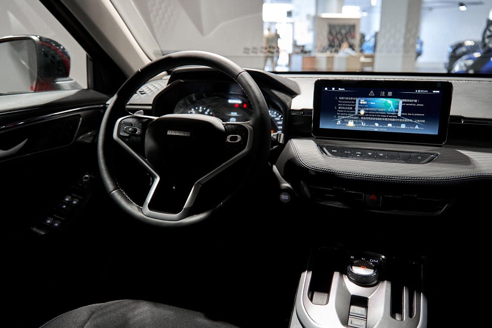 Haval Jolion Comfort, красный