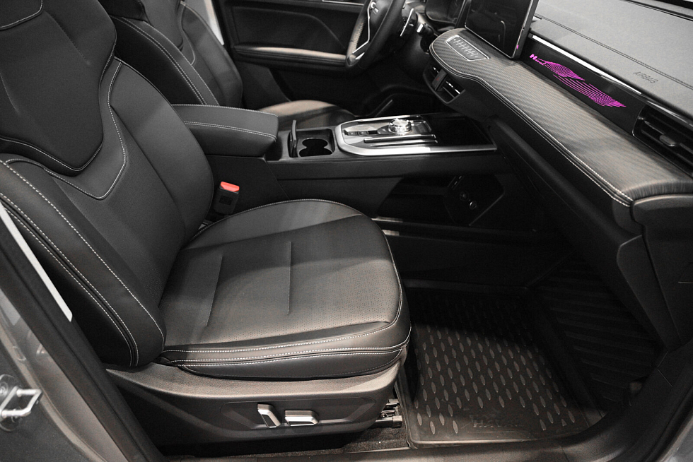 Haval Jolion Tech+, серый