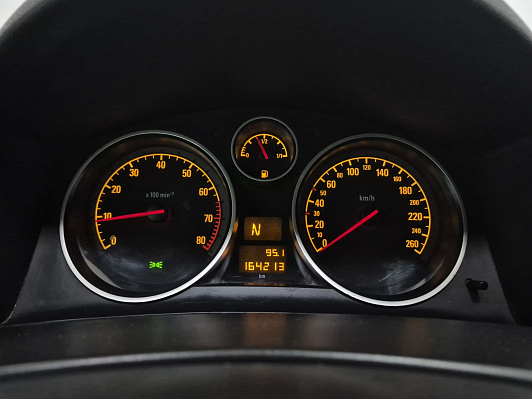 Opel Astra, 2011 года, пробег 164212 км
