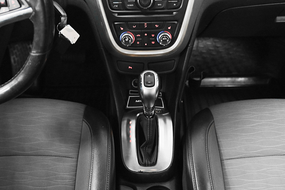 Opel Mokka Enjoy, 2015 года, пробег 163000 км