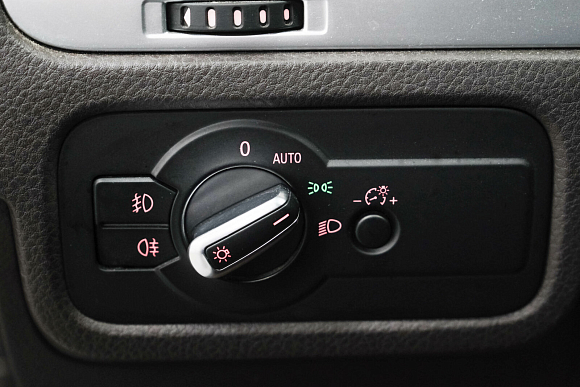 Volkswagen Touareg, 2014 года, пробег 218000 км